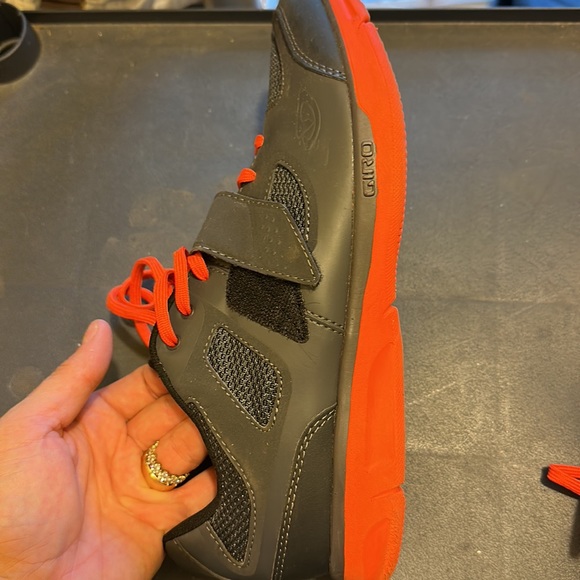 Barely used Click in cycling shoes - Picture 3 of 4